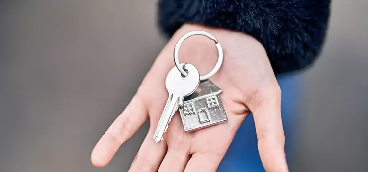Trusted Broken Key Extraction Holiday