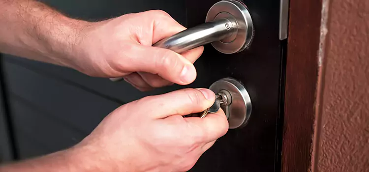 Door Closer Repair & Installation Holiday